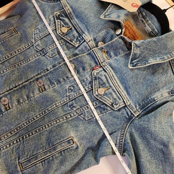 Levi's Denim Trucker Jacket Womens Sz S Blue Jean Coat Button Distressed Wash - Picture 5 of 7